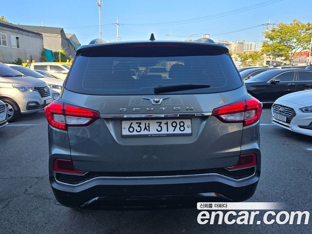 Ssangyong Rexton Diesel 2.2 2WD Majesty — пробег 201 812 км — фото 4 из 5