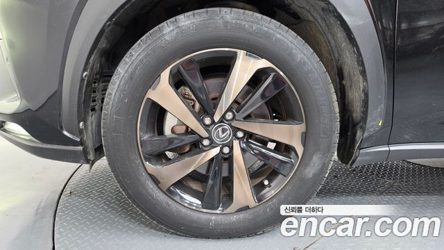 Lexus NX из Кореи Encar
