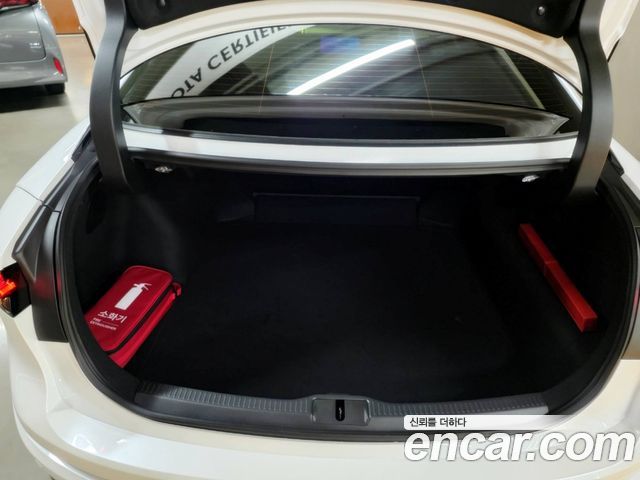 Toyota Crown из Кореи Encar
