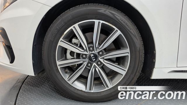 Kia K5 из Кореи Encar