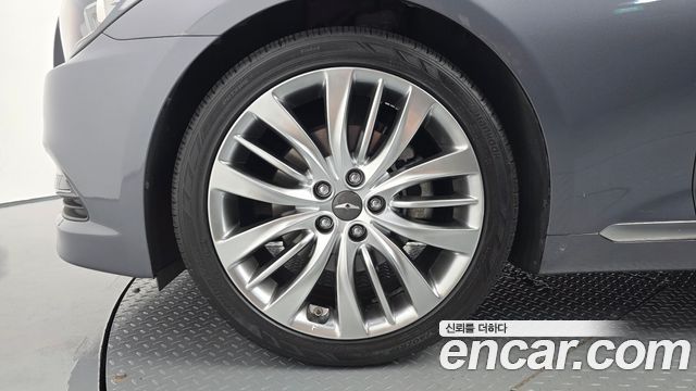 Hyundai Genesis из Кореи Encar