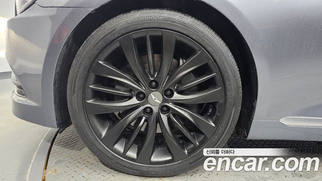 Hyundai Genesis из Кореи Encar