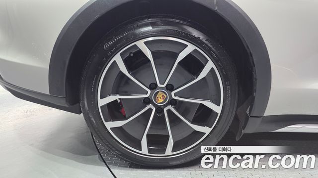 Porsche Taycan из Кореи Encar