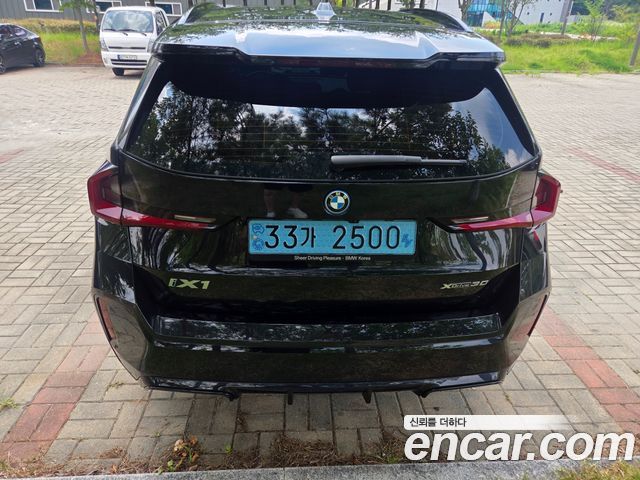 BMW iX1 из Кореи Encar