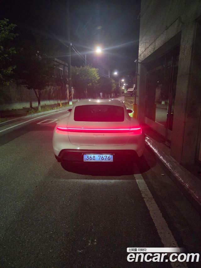 Porsche Taycan из Кореи Encar