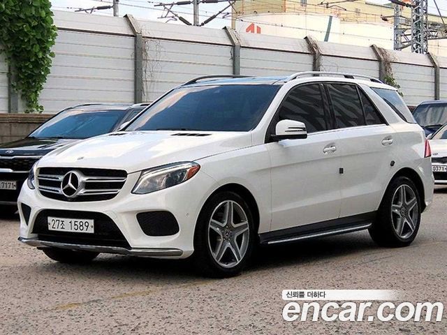 Mercedes-Benz GLE-Class GLE350 d 4MATIC Premium — пробег 113 825 км — фото 1 из 5