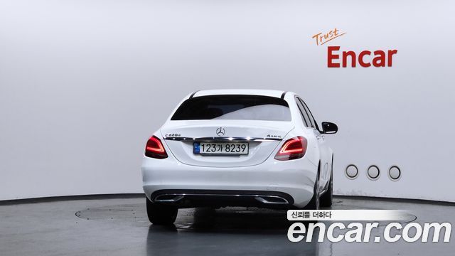 Mercedes-Benz C-Class из Кореи Encar