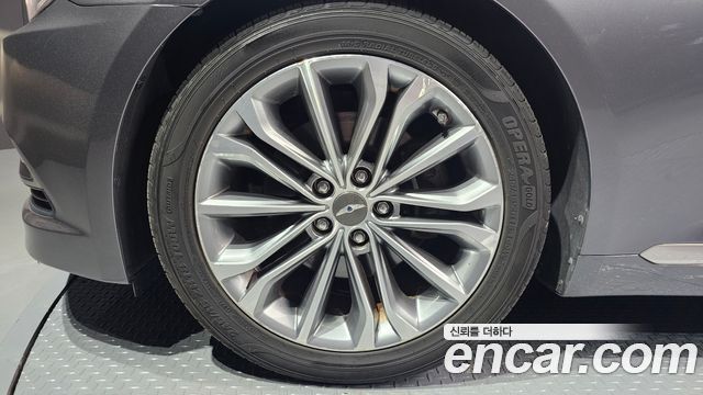 Hyundai Genesis из Кореи Encar
