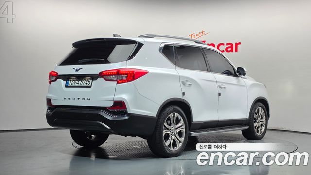 Ssangyong Rexton Diesel 2.2 4WD White Edition — пробег 28 870 км — фото 2 из 5