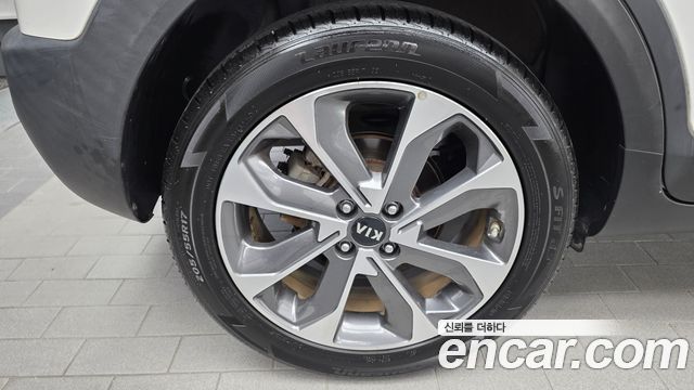 Kia Stonic из Кореи Encar