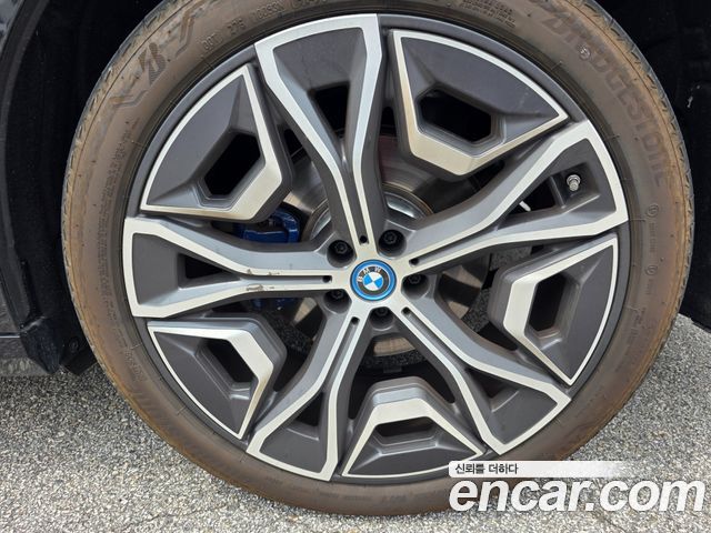 BMW iX из Кореи Encar