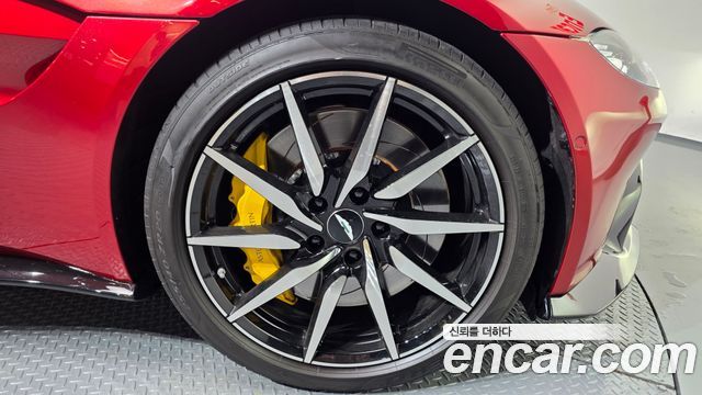 Astonmartin Vantage из Кореи Encar