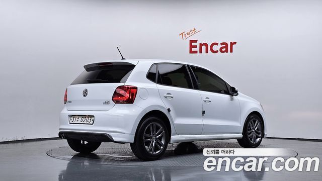 Volkswagen Polo из Кореи Encar