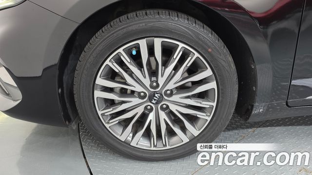 Kia K7 из Кореи Encar