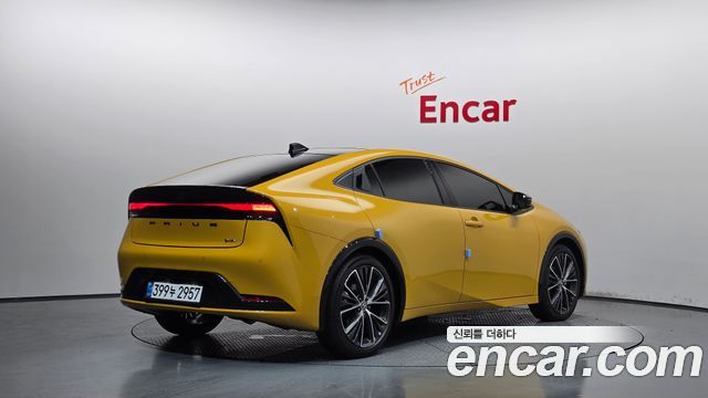 Toyota Prius из Кореи Encar