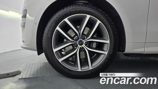 Land Rover Range Rover Sport из Кореи Encar
