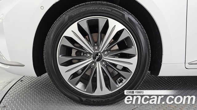 Kia K8 Signature Special — пробег 72 966 км — фото 5 из 5