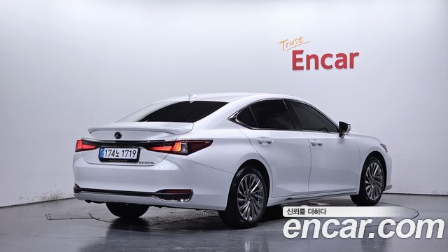 Lexus ES из Кореи Encar