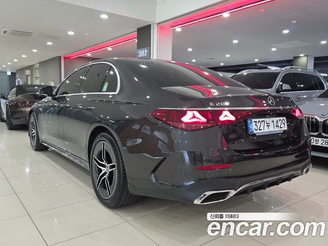 Mercedes-Benz E-Class из Кореи Encar