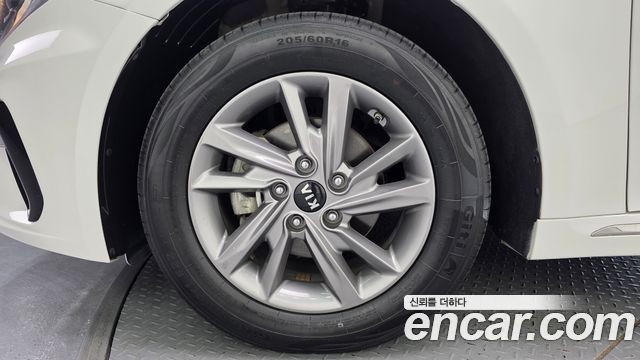 Kia K5 из Кореи Encar