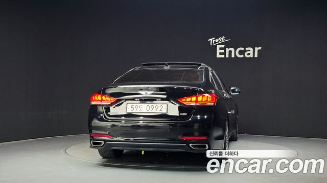 Hyundai Genesis из Кореи Encar