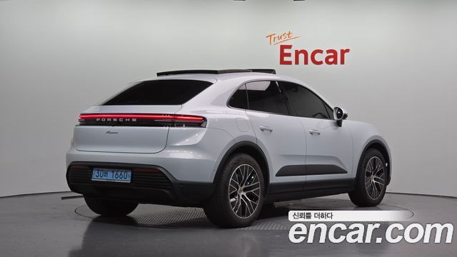 Porsche Macan из Кореи Encar