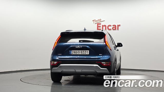 Kia Niro Prestige — пробег 22 872 км — фото 4 из 5