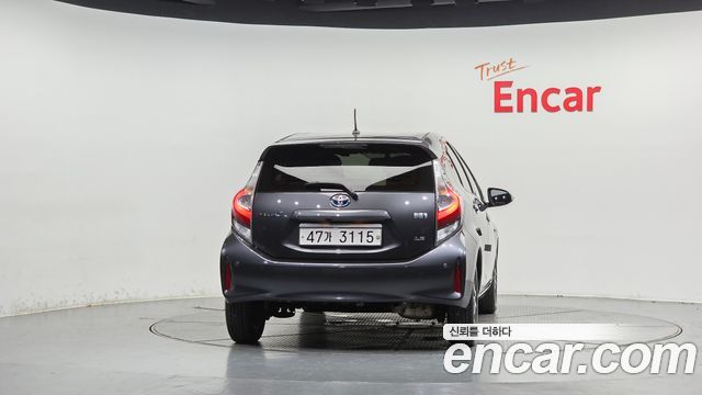 Toyota Prius 1.5 — пробег 41 596 км — фото 4 из 5