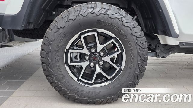 Jeep Gladiator 3.6 Rubicon — пробег 9 929 км — фото 5 из 5