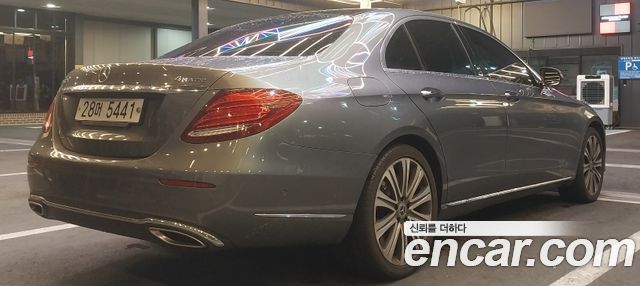 Mercedes-Benz E-Class из Кореи Encar