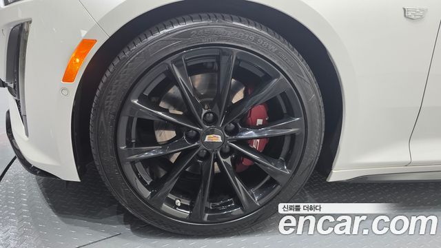 Cadillac CT5 из Кореи Encar