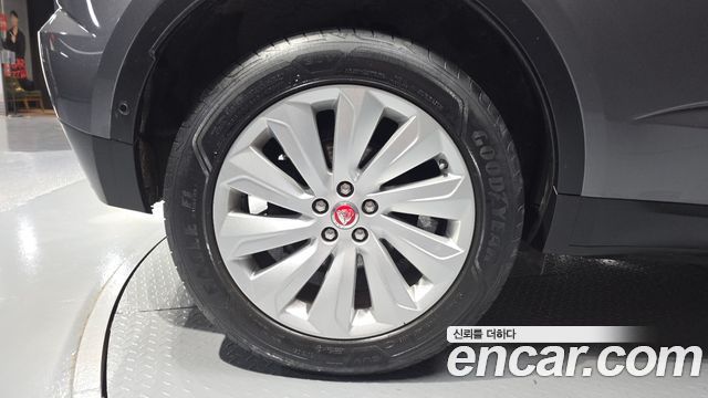 Jaguar E-PACE из Кореи Encar