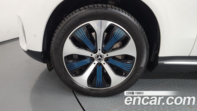 Mercedes-Benz EQC из Кореи Encar