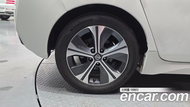 Nissan Leaf из Кореи Encar