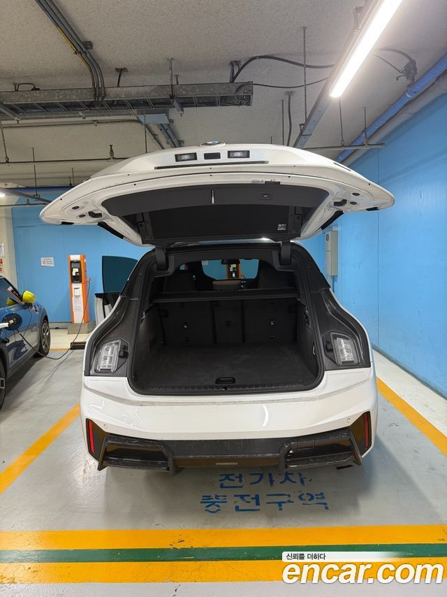 BMW iX из Кореи Encar