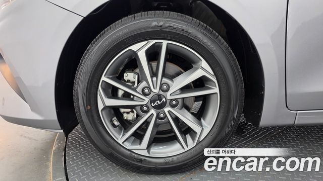 Kia K3 из Кореи Encar
