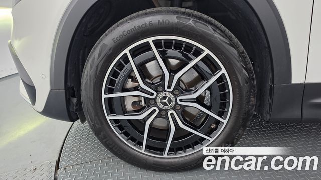 Mercedes-Benz EQB из Кореи Encar