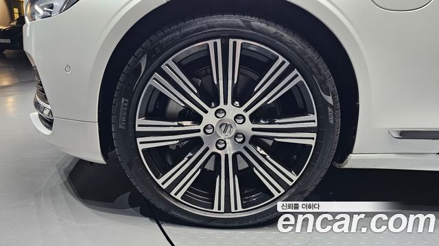 Volvo S90 из Кореи Encar