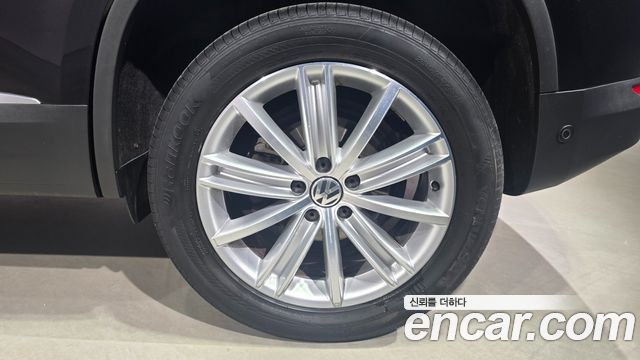 Volkswagen Tiguan 2.0 TDI  Premium 5N — пробег 149 552 км — фото 5 из 5