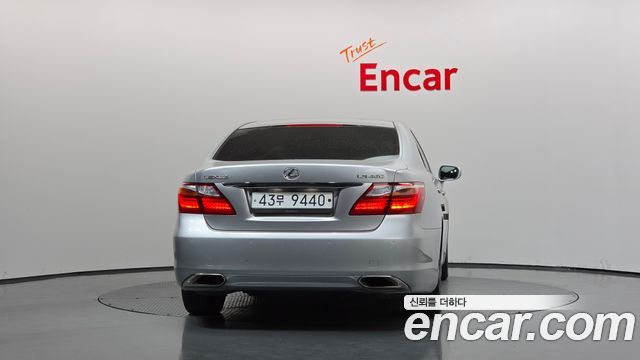 Lexus LS из Кореи Encar