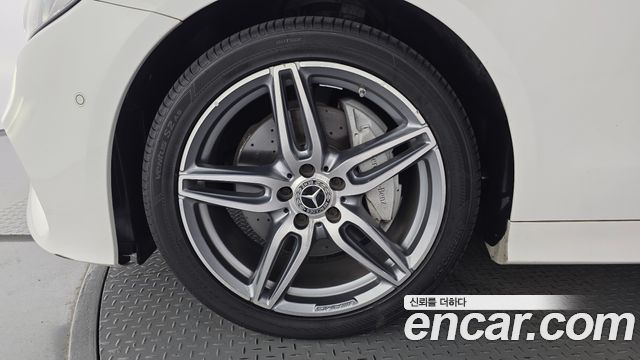 Mercedes-Benz E-Class E220d Coupe — пробег 171 479 км — фото 5 из 5