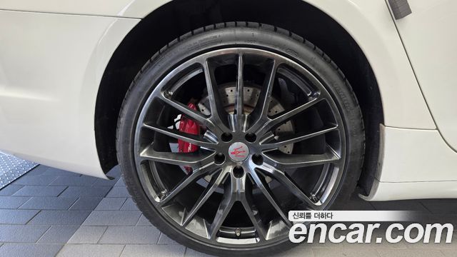 Maserati Quattroporte из Кореи Encar