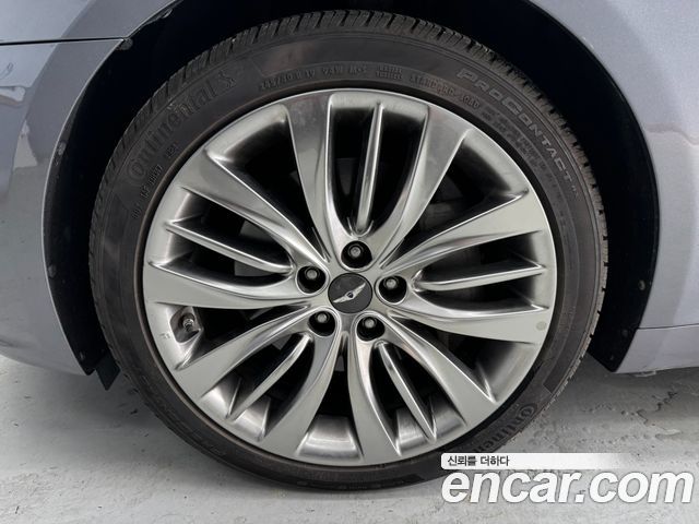 Hyundai Genesis из Кореи Encar