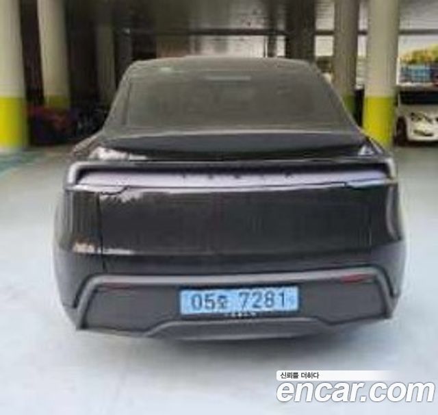 Tesla Model Y Premium RWD — пробег 17 188 км — фото 4 из 5