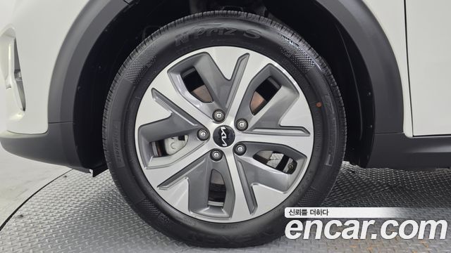 Kia Niro Air — пробег 101 748 км — фото 5 из 5