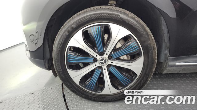 Mercedes-Benz EQC из Кореи Encar