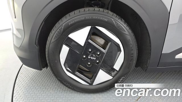 Kia EV3 из Кореи Encar