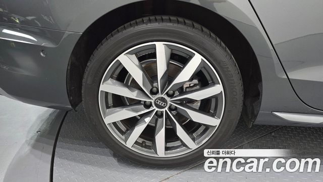 Audi A4 из Кореи Encar