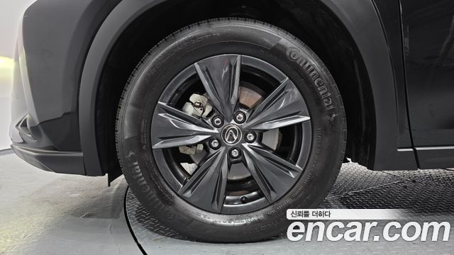 Lexus UX из Кореи Encar