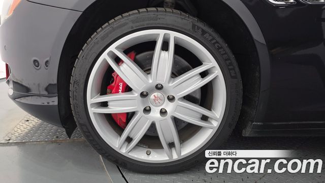 Maserati Quattroporte из Кореи Encar